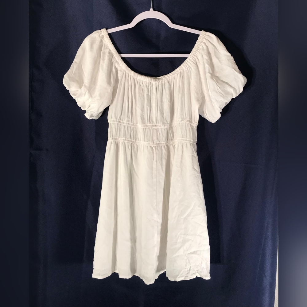 Elegant White Puff Sleeve Dress